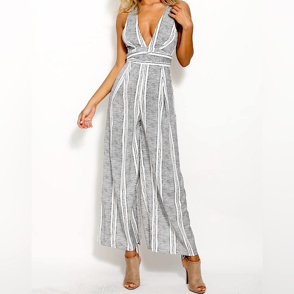 Anthropologie Pants - CLOTH & Stone grey and white Cotton jumpsuit